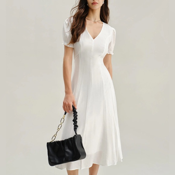 RIHOAS Dresses & Skirts - Rihoas White Puffed Sleeve V Neck Midi Dress
